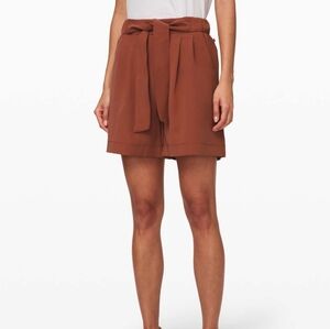 Lululemon Noir Short 5.5" Rustic Clay